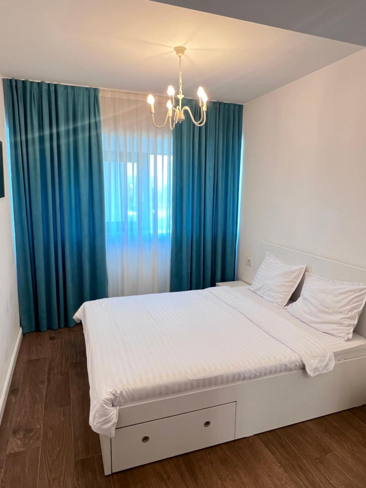 Central Metropolitan Bright 1 Iasi Eksteriør billede