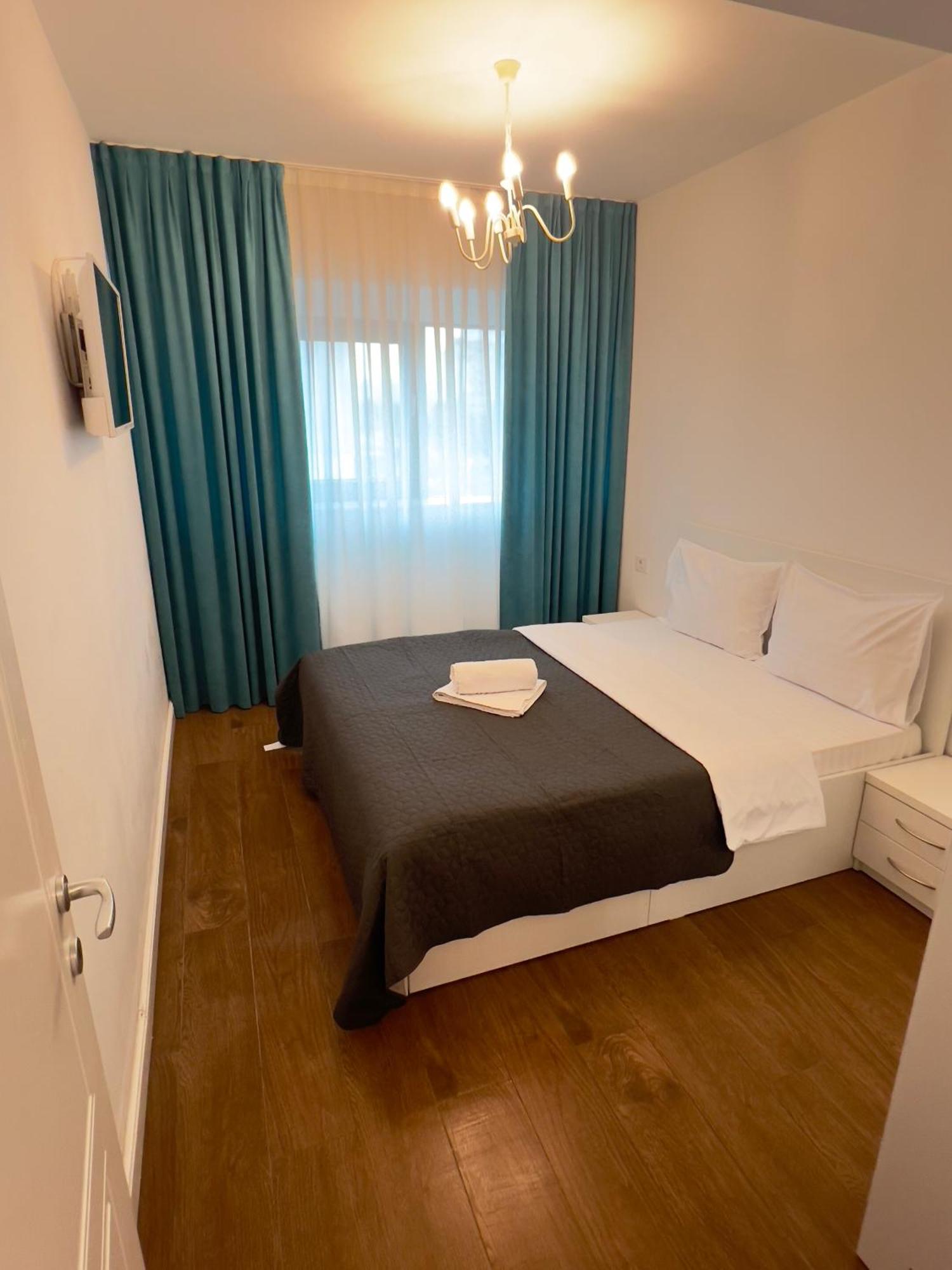 Central Metropolitan Bright 1 Iasi Eksteriør billede